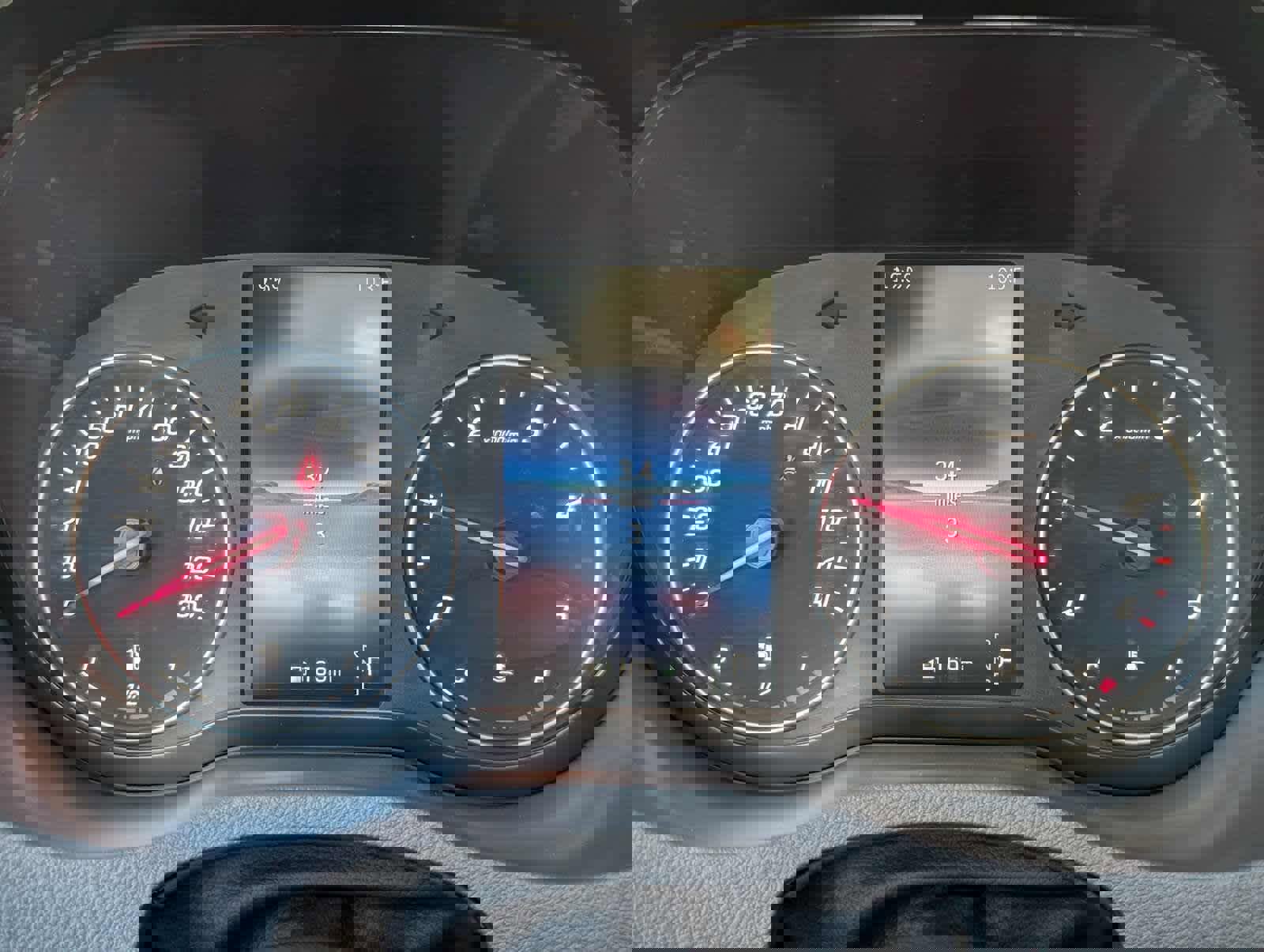 Used 2024 Mercedes-Benz Sprinter 3500 image 25