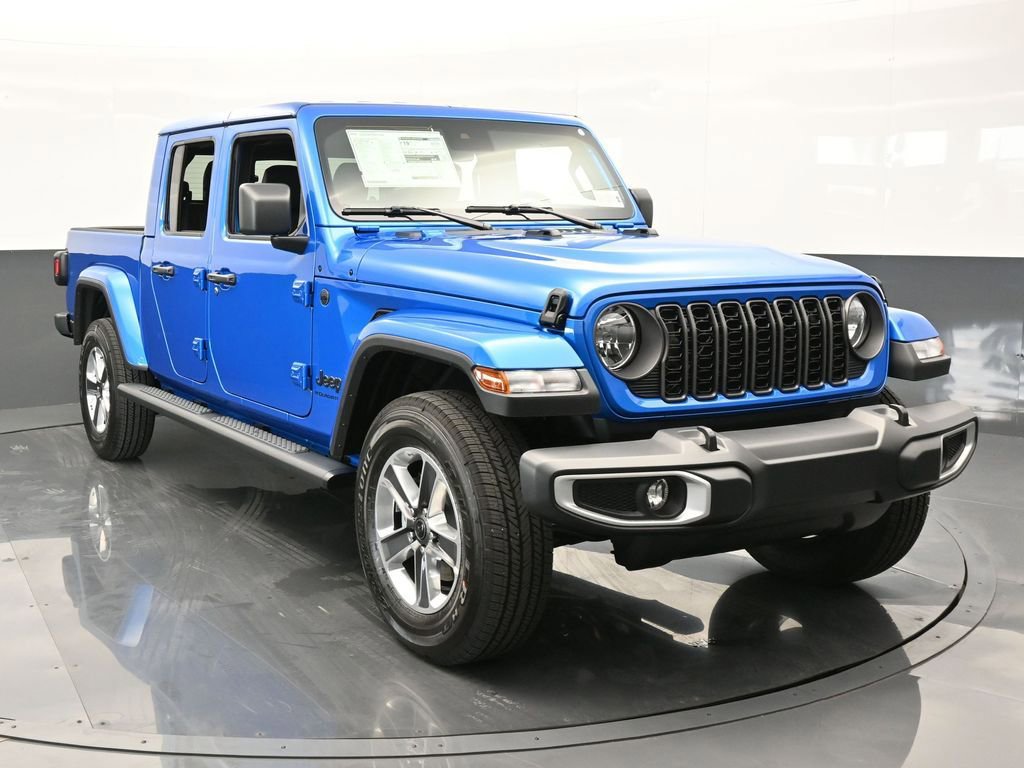Used 2024 Jeep Gladiator Sport w/ Premium Package image 9