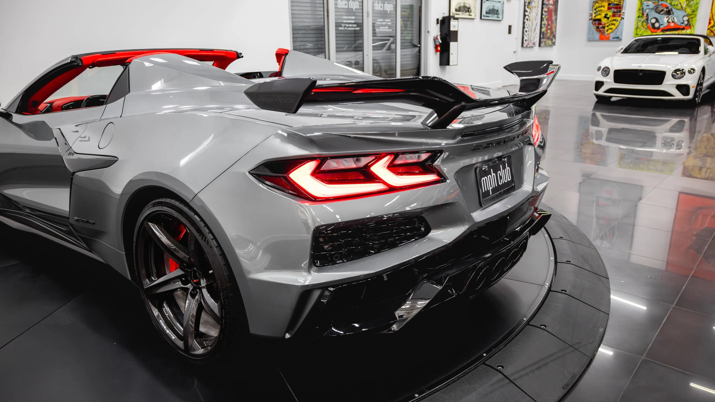 Used 2024 Chevrolet Corvette Z06 w/ Z07 Performance Package RWD image 35