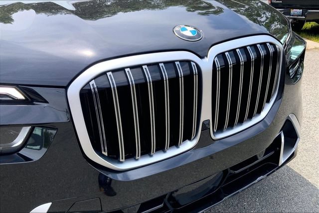 Used 2025 BMW X7 xDrive40i w/ Executive Package AWD/4WD image 27