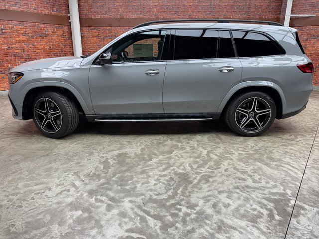 New 2026 Mercedes-Benz GLS 450 4MATIC image 2
