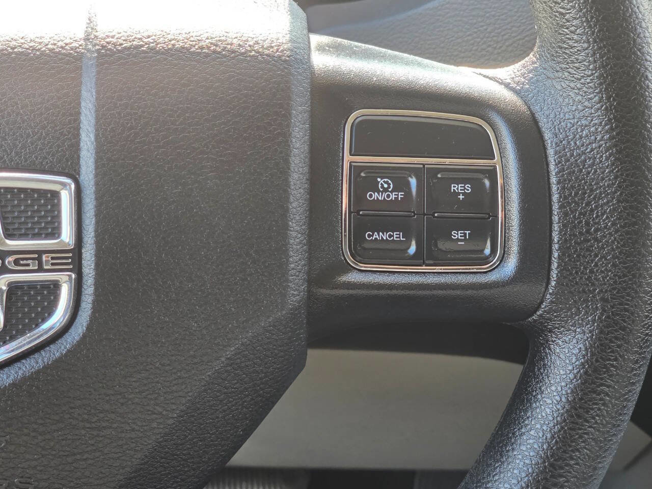 Used 2015 Dodge Grand Caravan SXT image 13