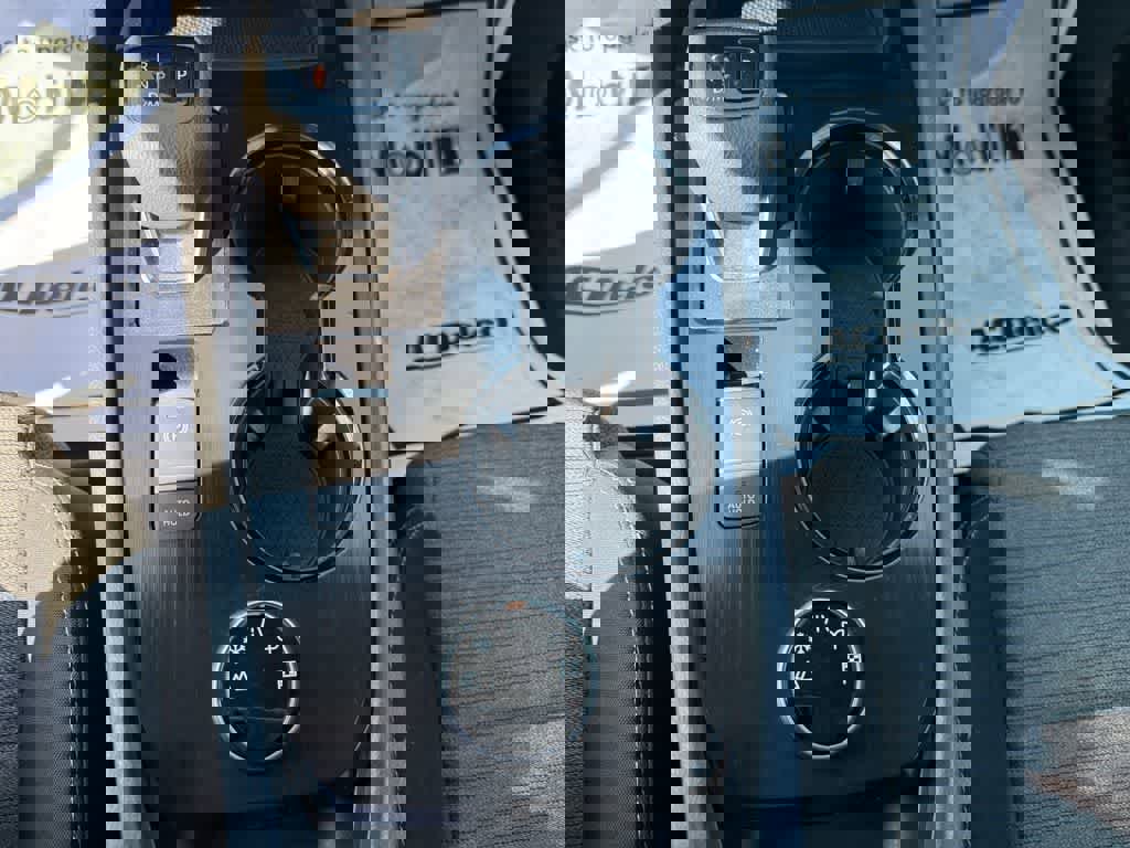 Used 2022 Nissan Rogue SV image 25