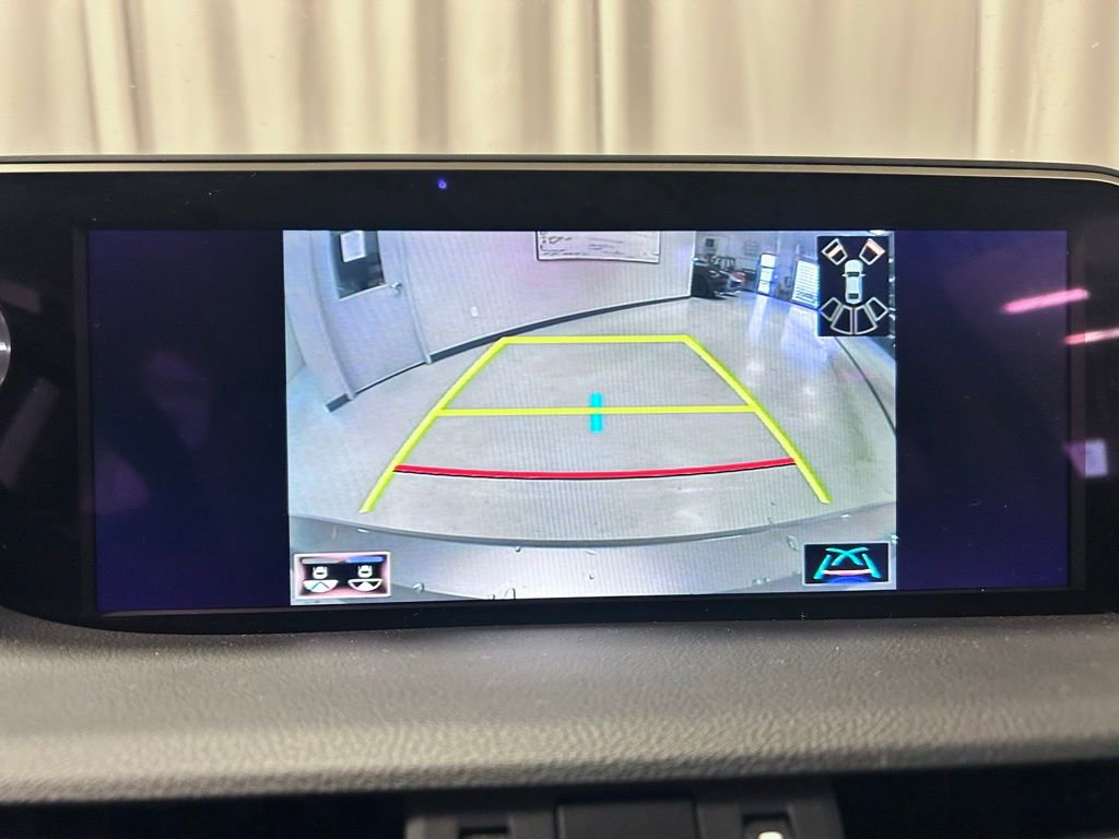 Used 2021 Lexus ES 300h w/ Premium Package image 15