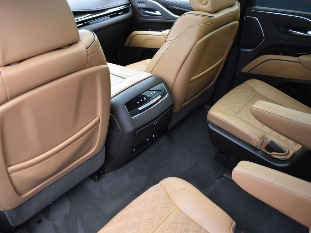 Used 2022 Cadillac Escalade Sport w/ Touring Package image 28