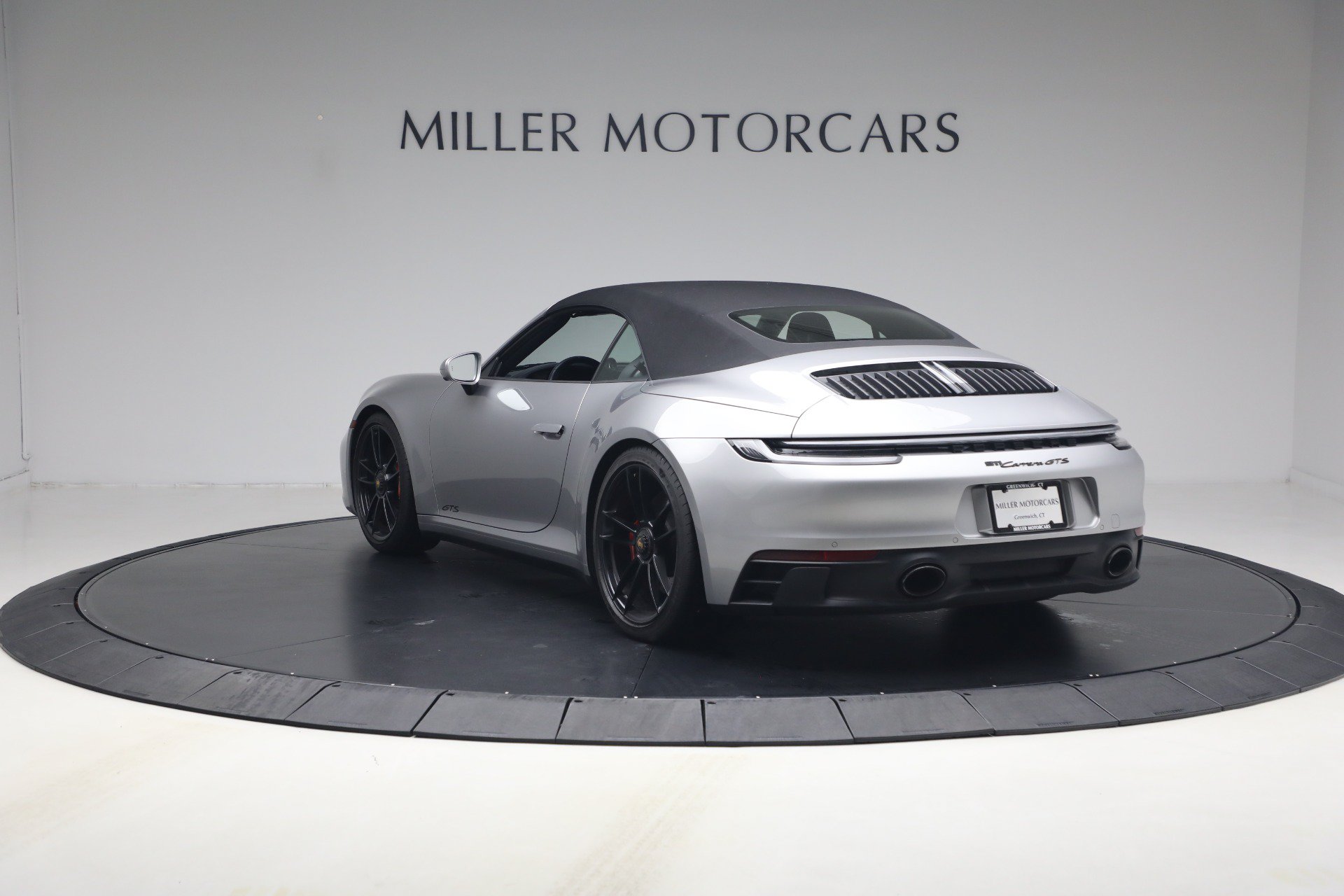 Used 2024 Porsche 911 Carrera GTS RWD image 27