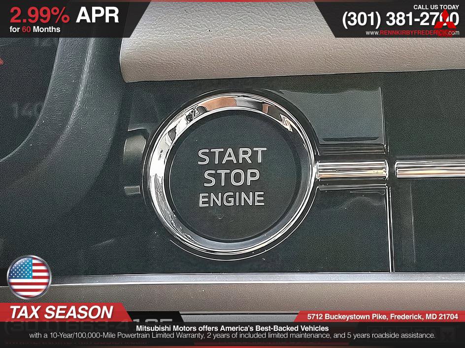 Used 2025 Mitsubishi Outlander AWD image 21