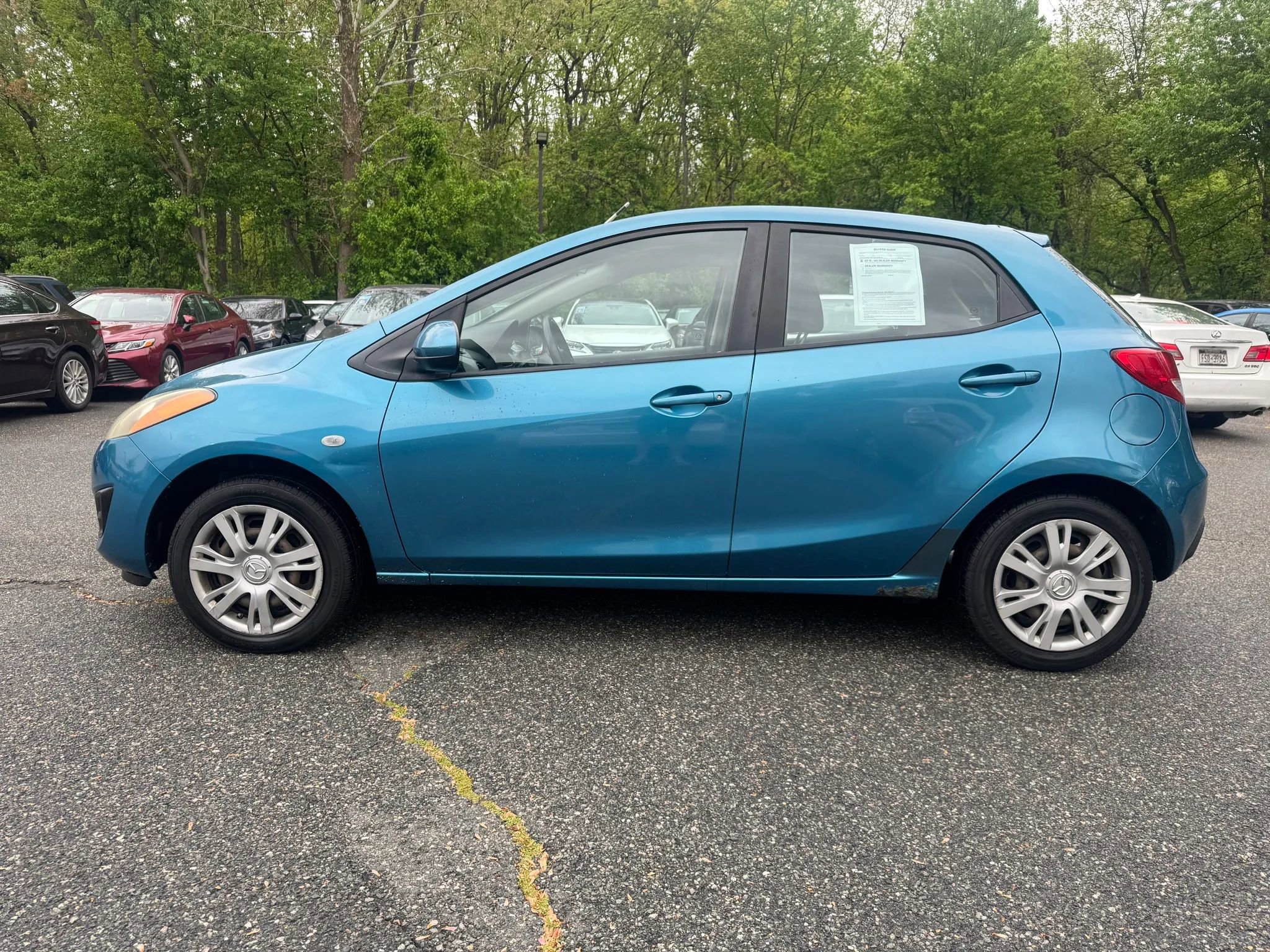 Used 2011 MAZDA MAZDA2 Sport FWD image 2