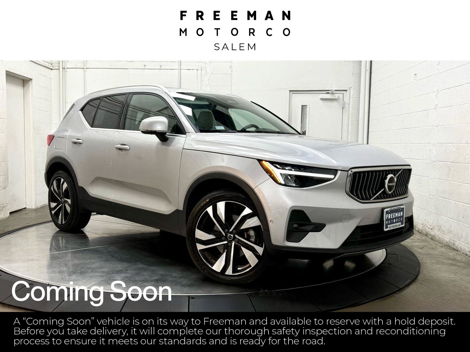Used 2023 Volvo XC40 B5 Plus w/ Protection Package Premier AWD/4WD image 1