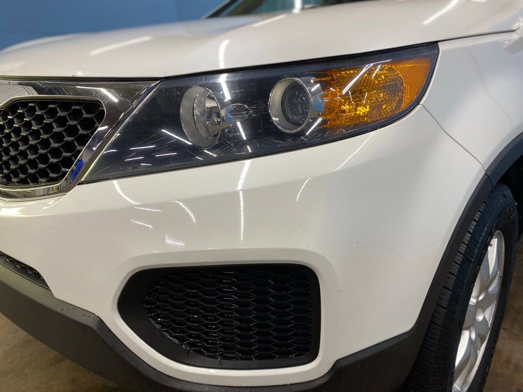 Used 2012 Kia Sorento LX image 6