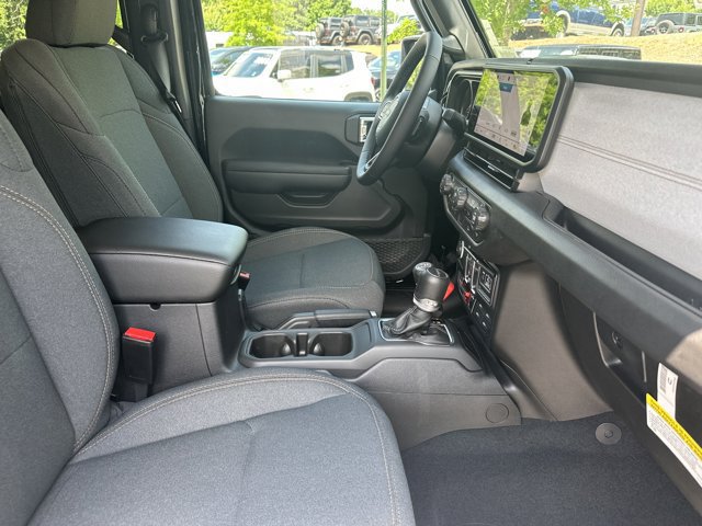 New 2026 Jeep Gladiator Sport AWD/4WD image 13