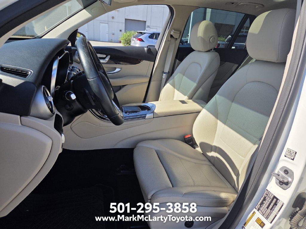 Used 2021 Mercedes-Benz GLC 300 4MATIC image 9
