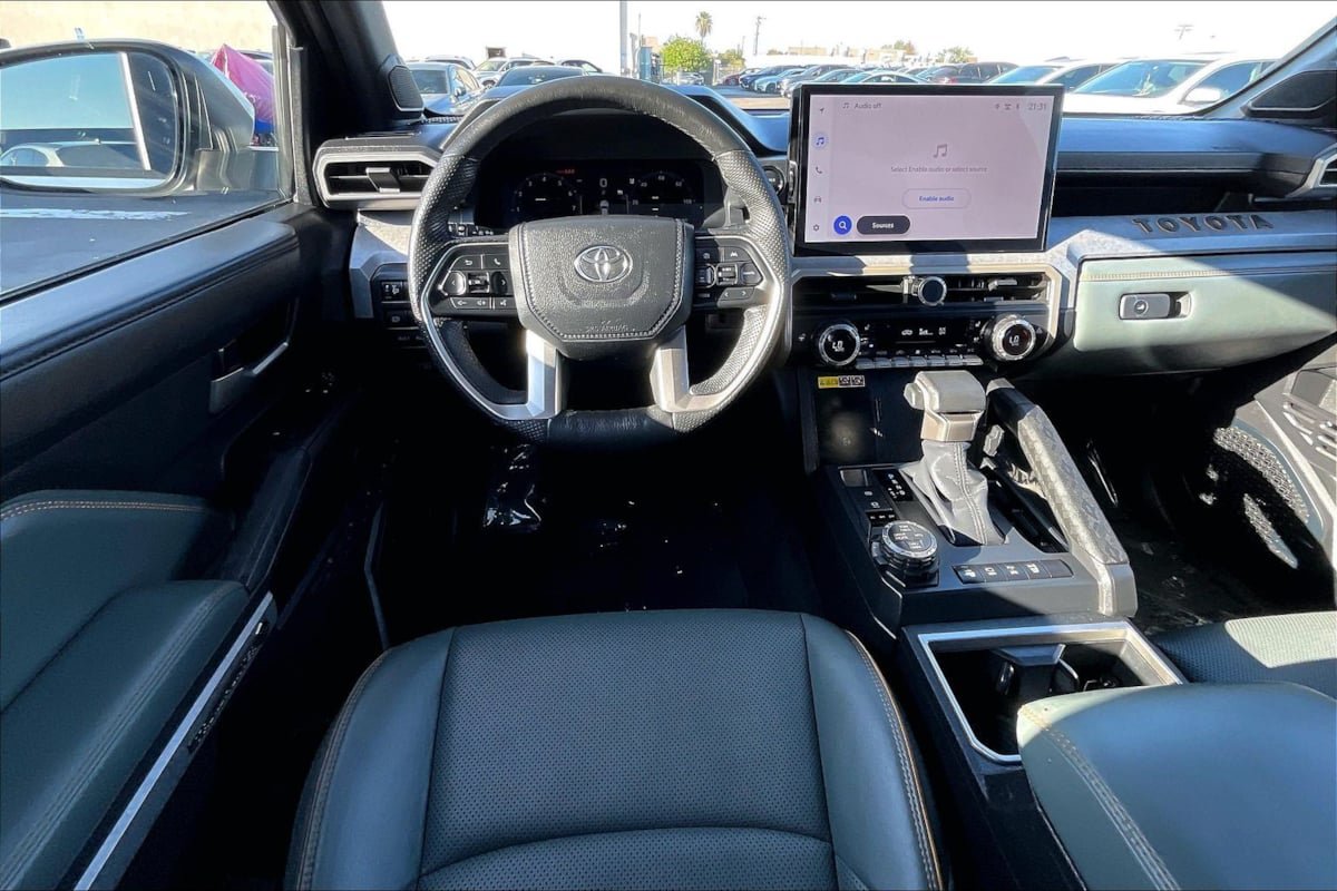 Used 2024 Toyota Tacoma 4x4 Double Cab Hybrid image 5