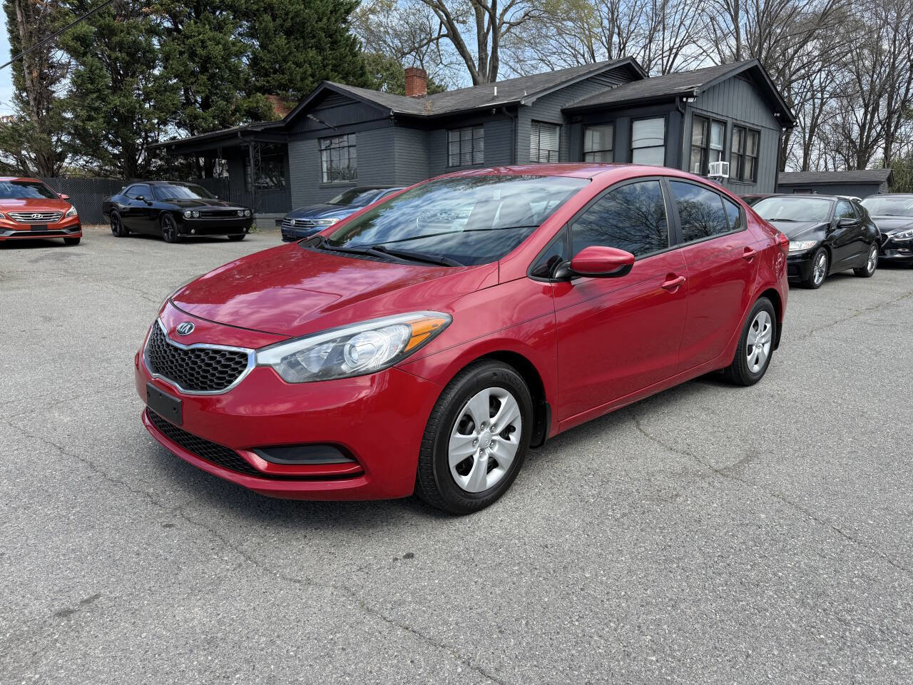 Used 2016 Kia Forte LX image 2