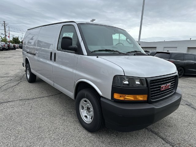 New 2026 GMC Savana 2500 Extended w/ Driver Convenience Package RWD image 18