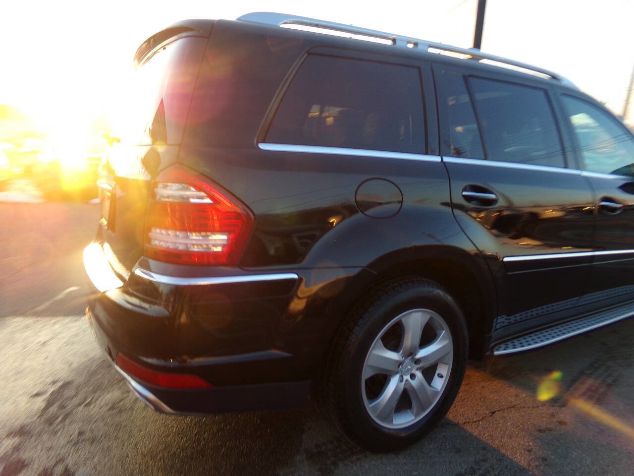Used 2010 Mercedes-Benz GL 450 4MATIC w/ Premium 1 Pkg image 61