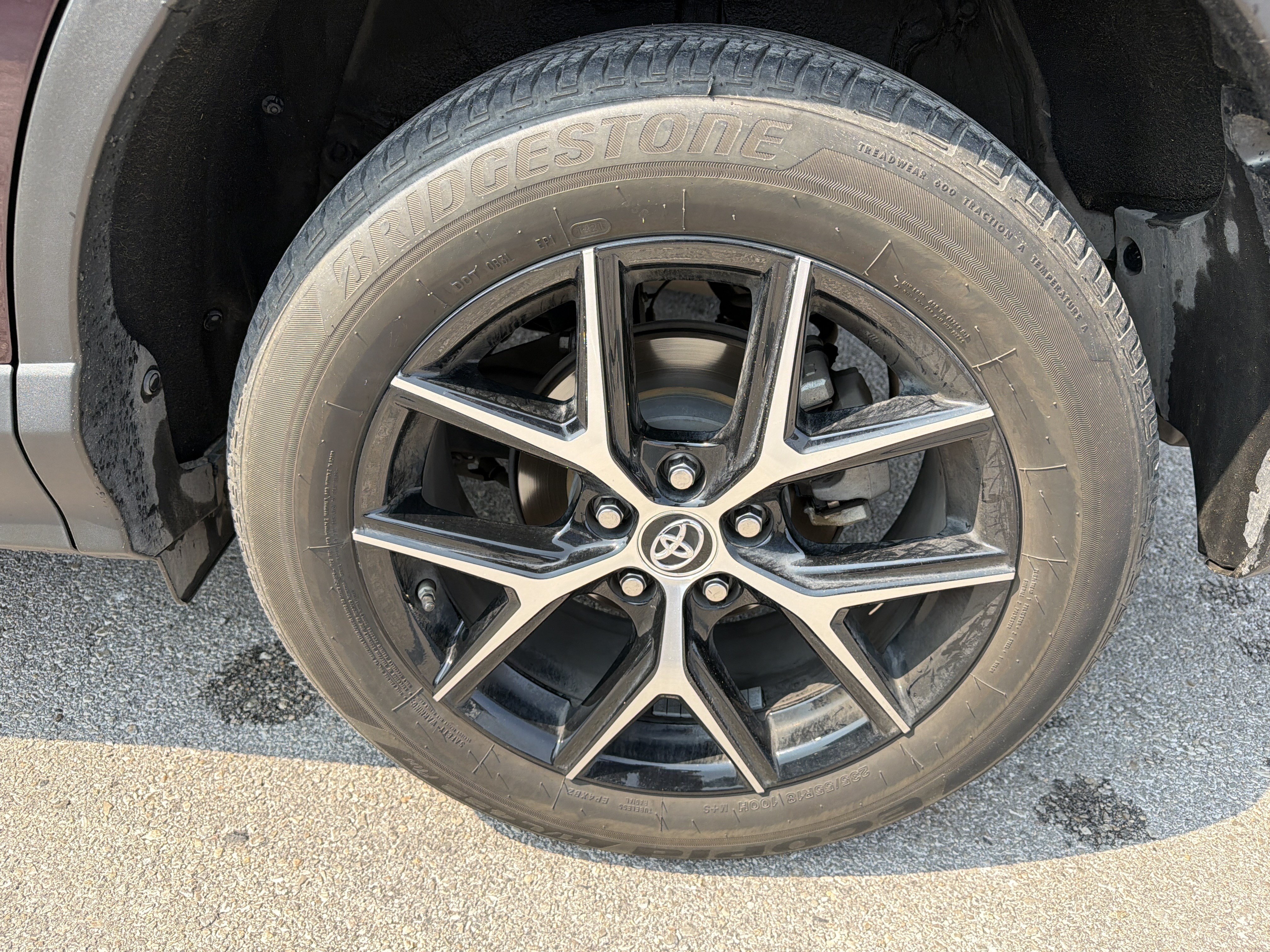 Used 2018 Toyota RAV4 SE w/ Power Extra Value Package FWD image 9