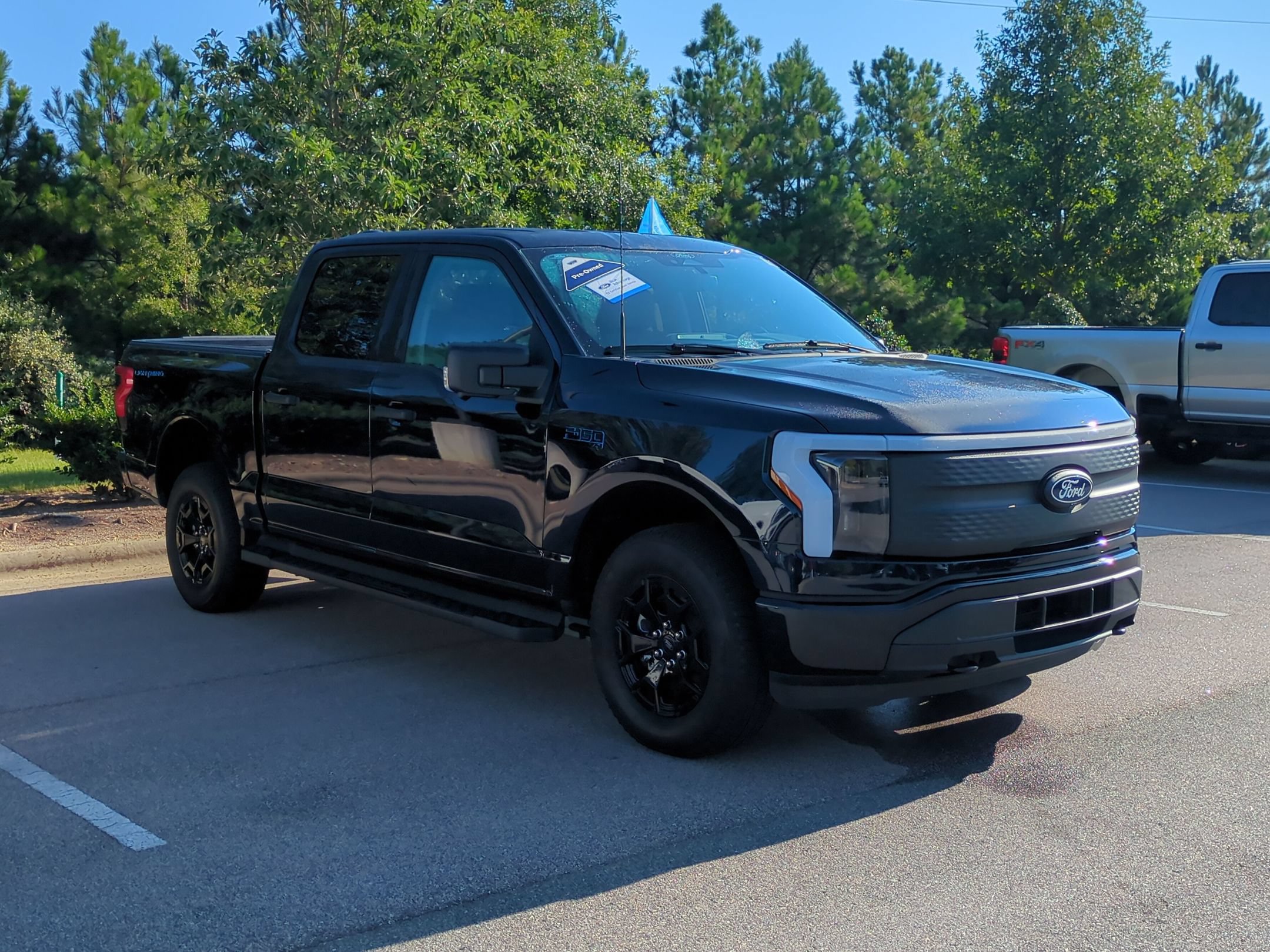 Certified 2025 Ford F150 Lightning XLT w/ Max Trailer Tow Package AWD/4WD image 1