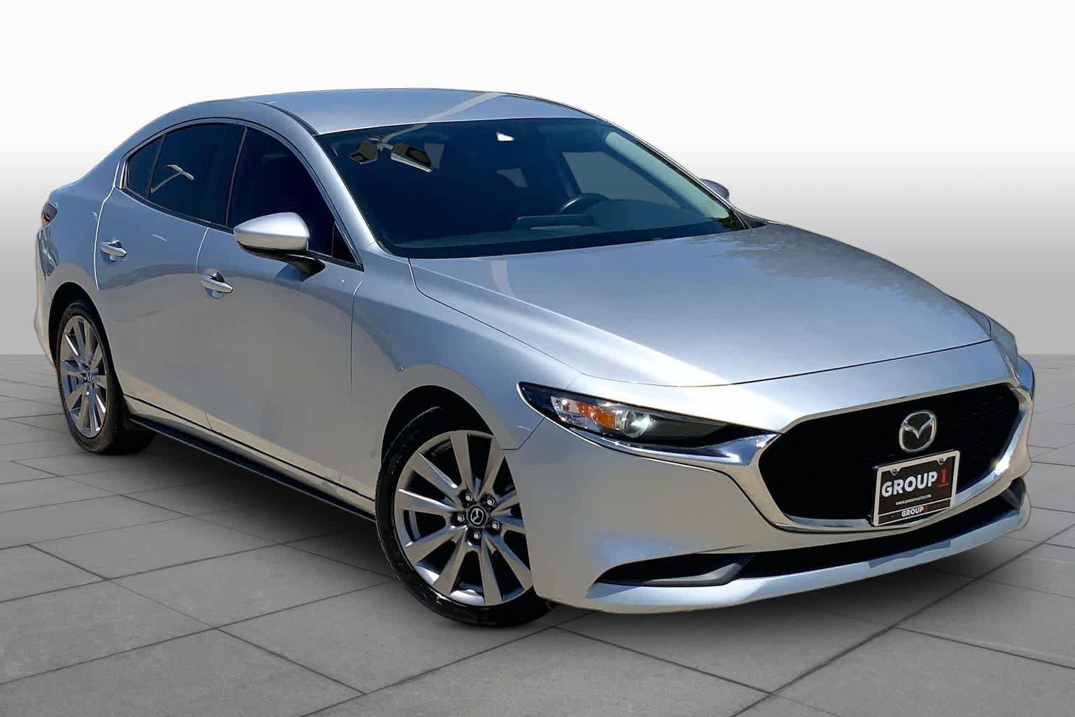 Used 2020 MAZDA MAZDA3 Sedan w/ Select Package FWD image 3