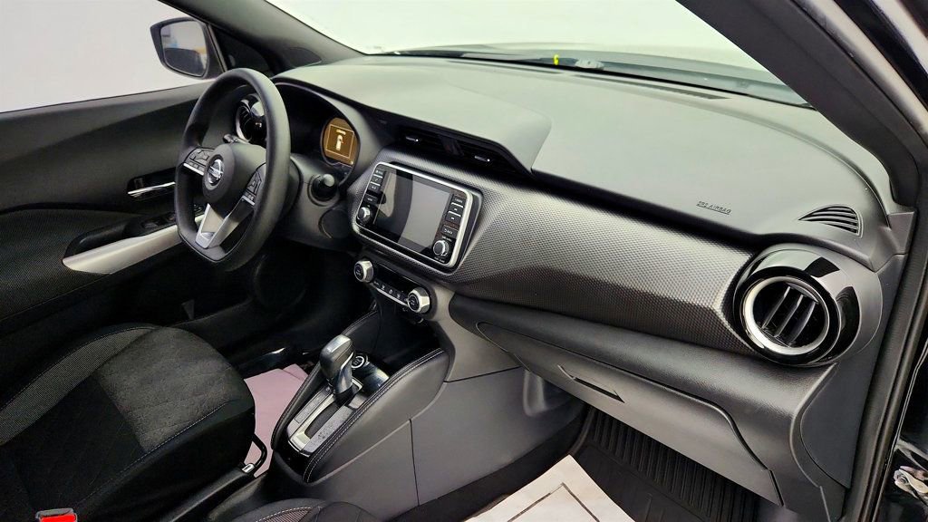 Used 2019 Nissan Kicks SV image 24