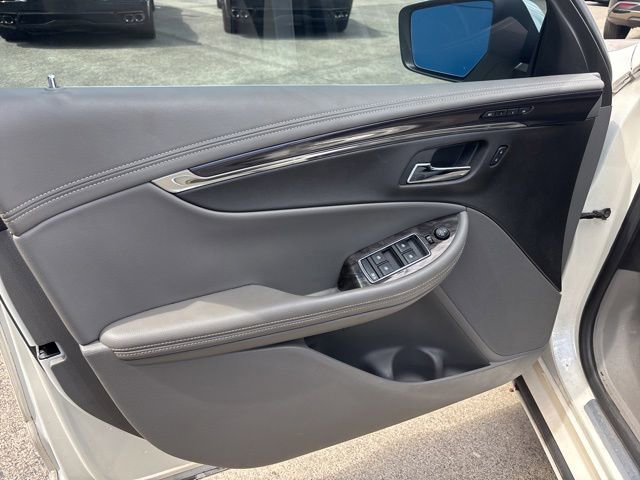 Used 2014 Chevrolet Impala LTZ FWD image 27