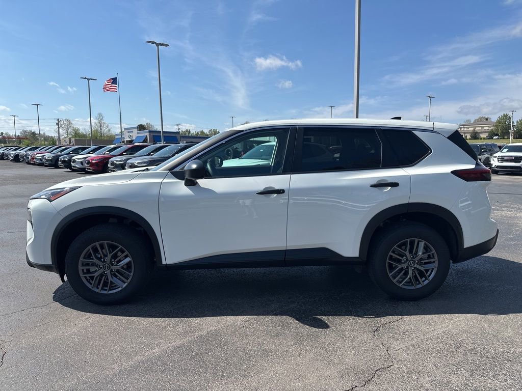 Used 2025 Nissan Rogue S image 6