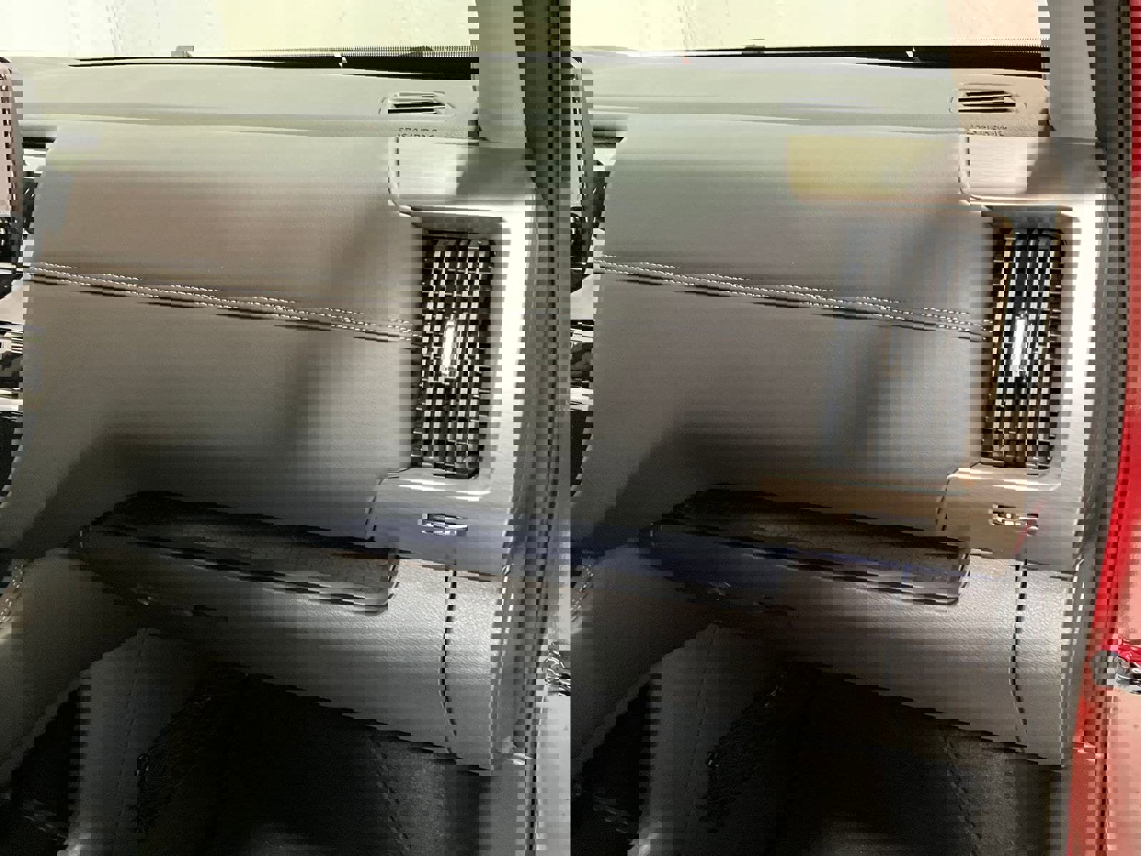 Used 2024 Nissan Pathfinder Platinum w/ Cargo Package image 16