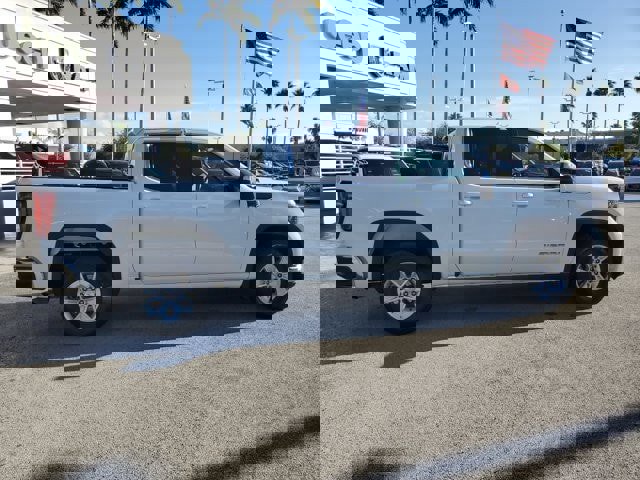 Used 2024 GMC Sierra 1500 SLE image 8