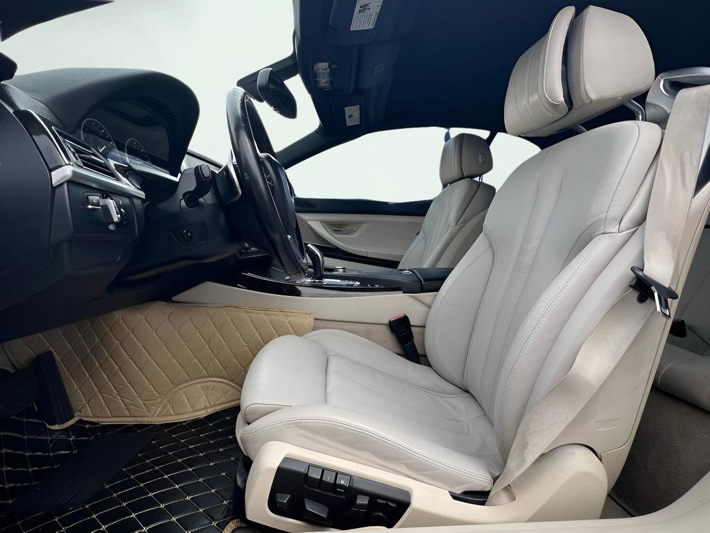 Used 2013 BMW 650i Convertible image 16