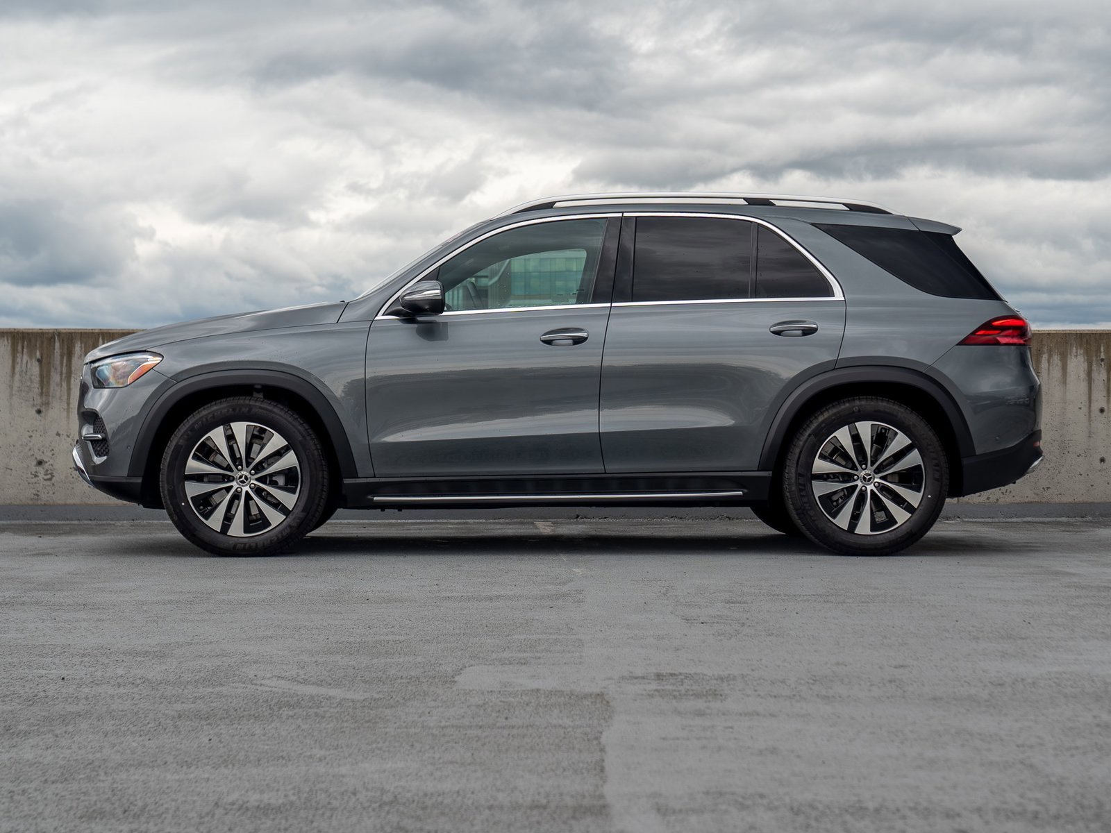 Certified 2026 Mercedes-Benz GLE 350 4MATIC image 3