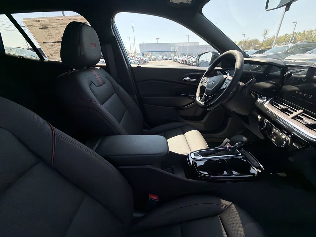 New 2026 Chevrolet Trax RS w/ Driver Confidence Package image 11