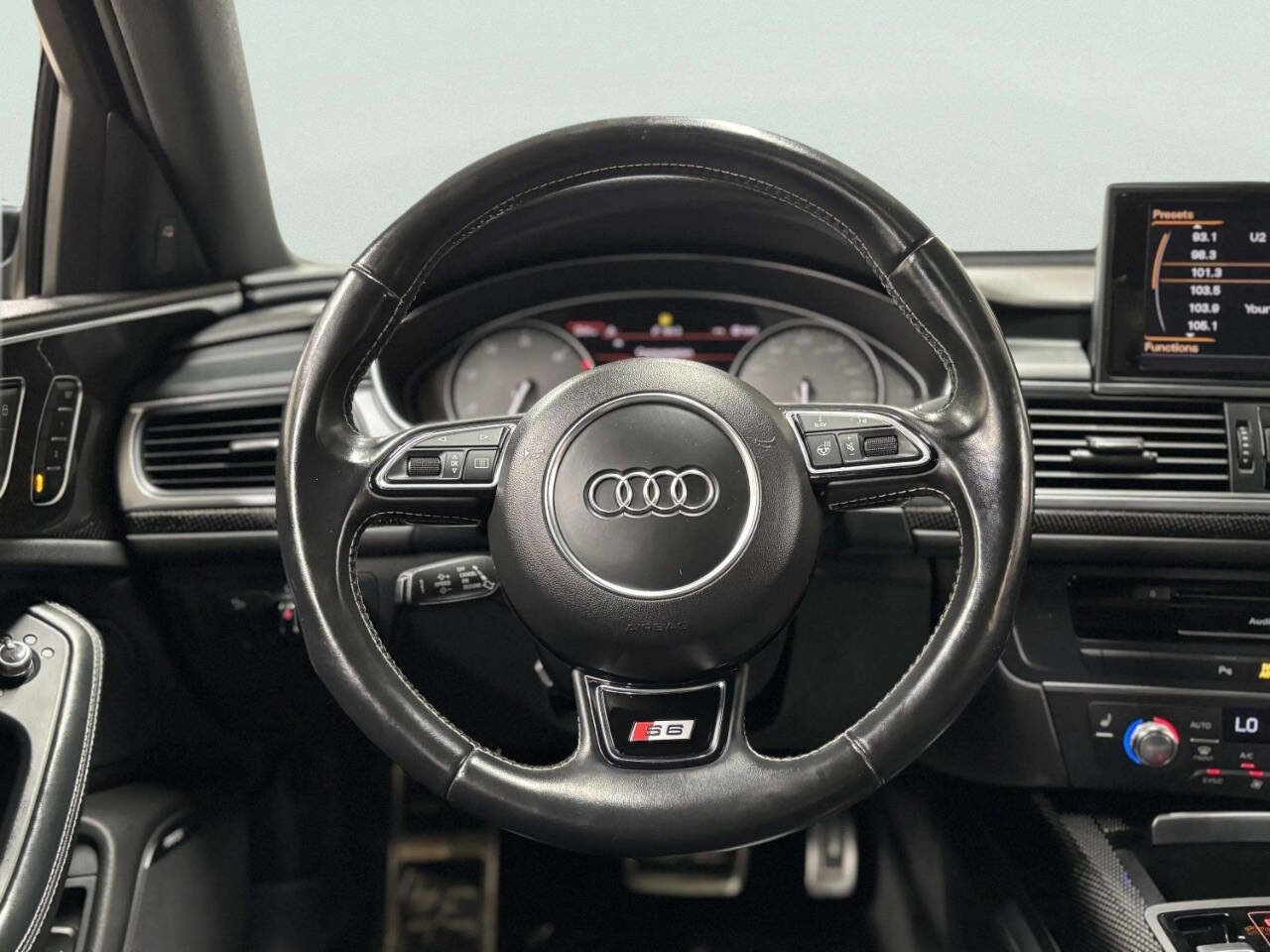 Used 2015 Audi S6 image 28