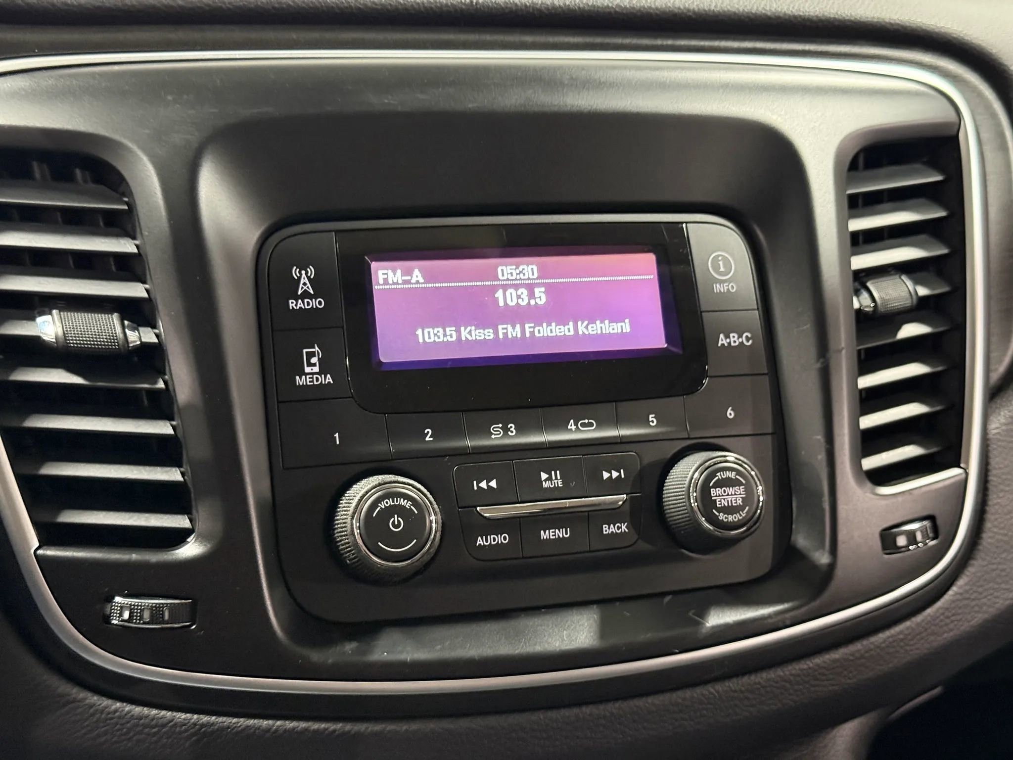 Used 2017 Chrysler 200 LX FWD image 28