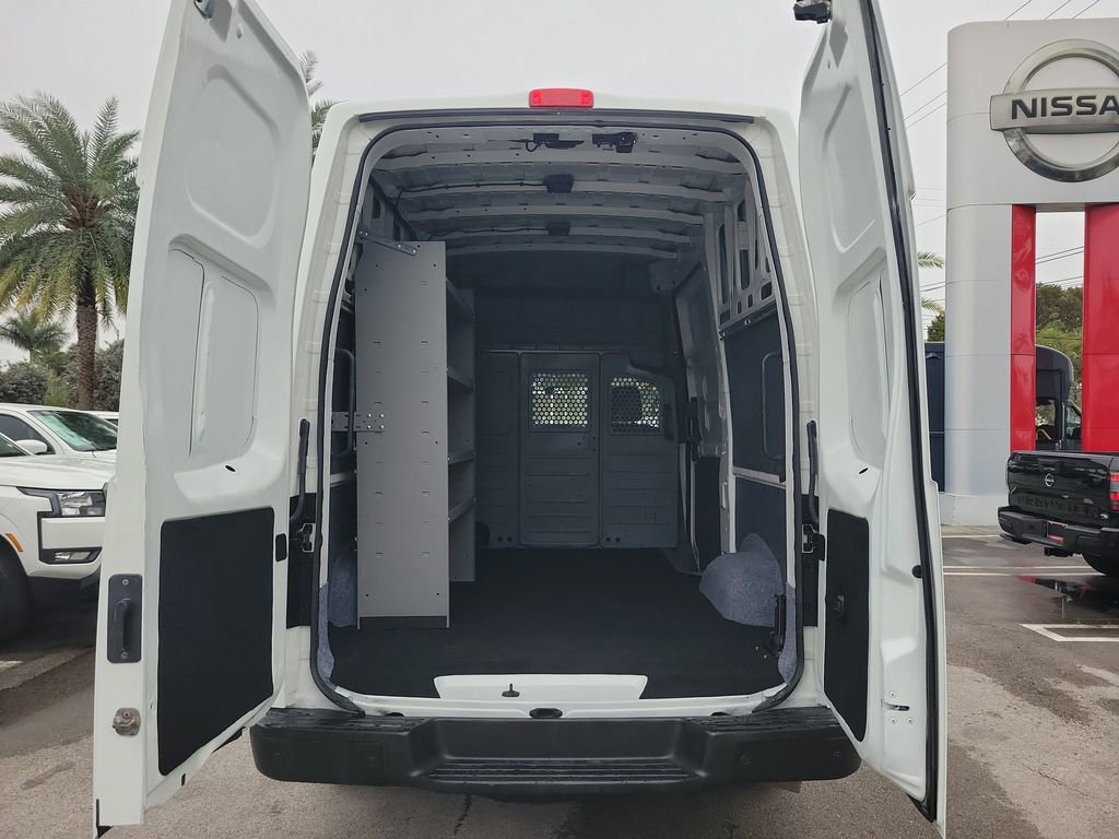 Used 2020 Nissan NV 2500 SV image 7