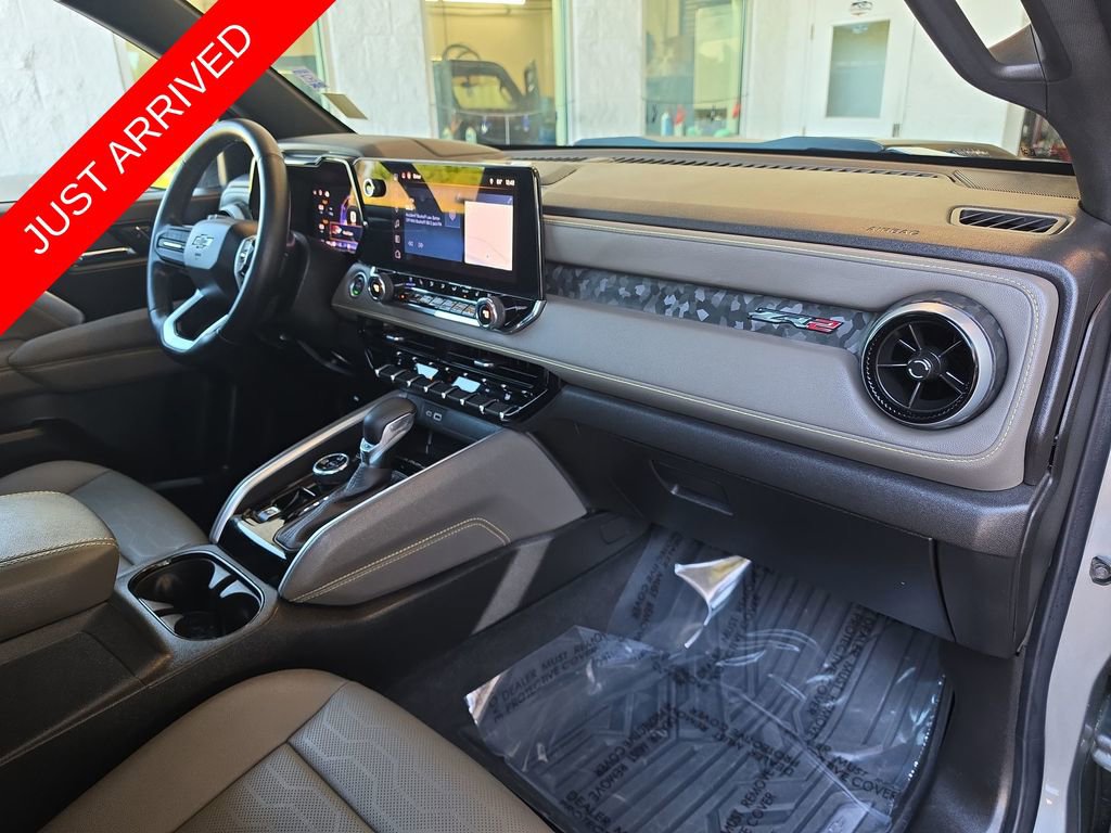 Certified 2025 Chevrolet Colorado ZR2 w/ Midnight Edition AWD/4WD image 35