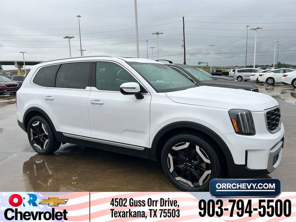 Used 2025 Kia Telluride S AWD/4WD image 1