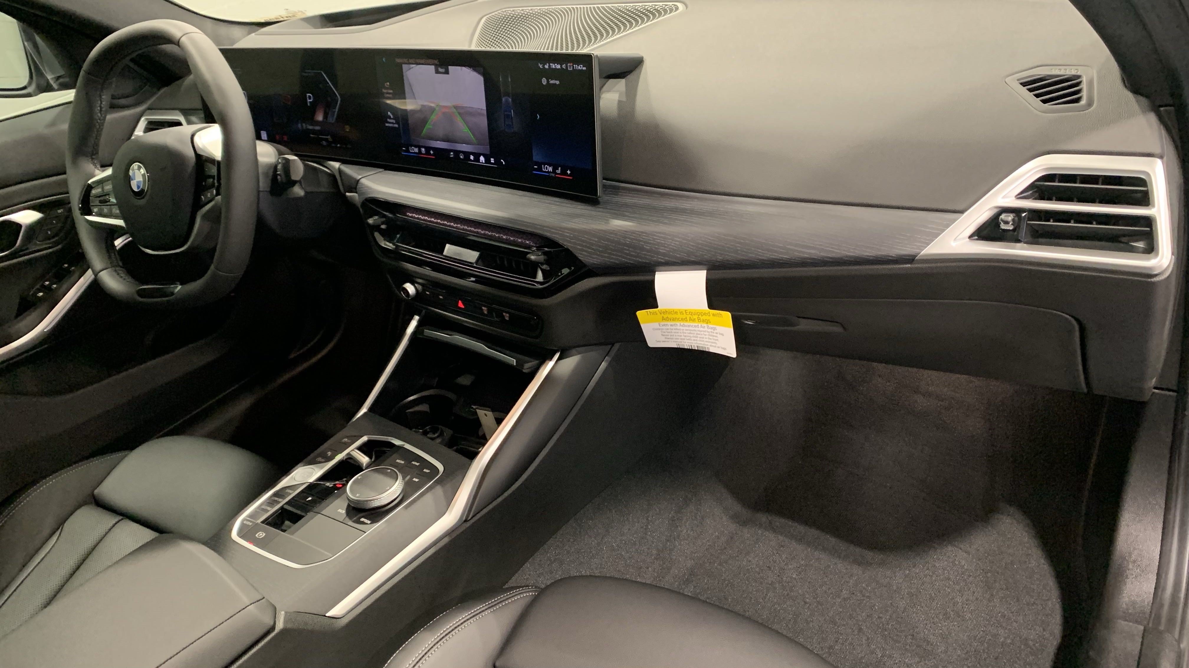 Certified 2025 BMW 330i Sedan w/ Premium Package RWD image 25