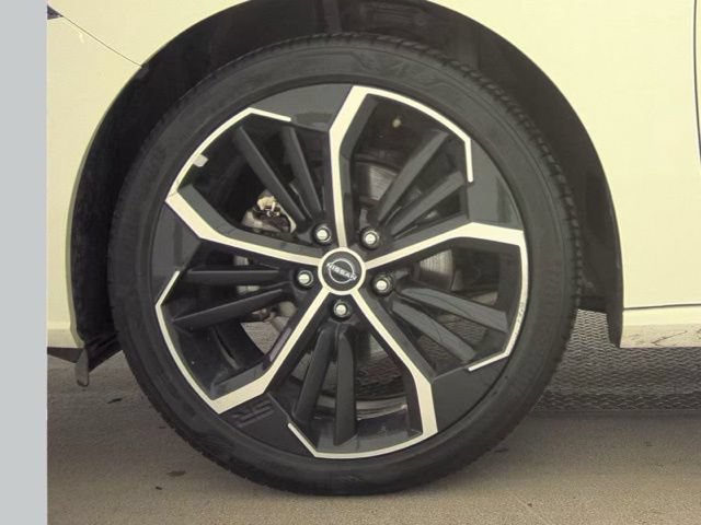 Used 2025 Nissan Altima 2.5 SR AWD/4WD image 18