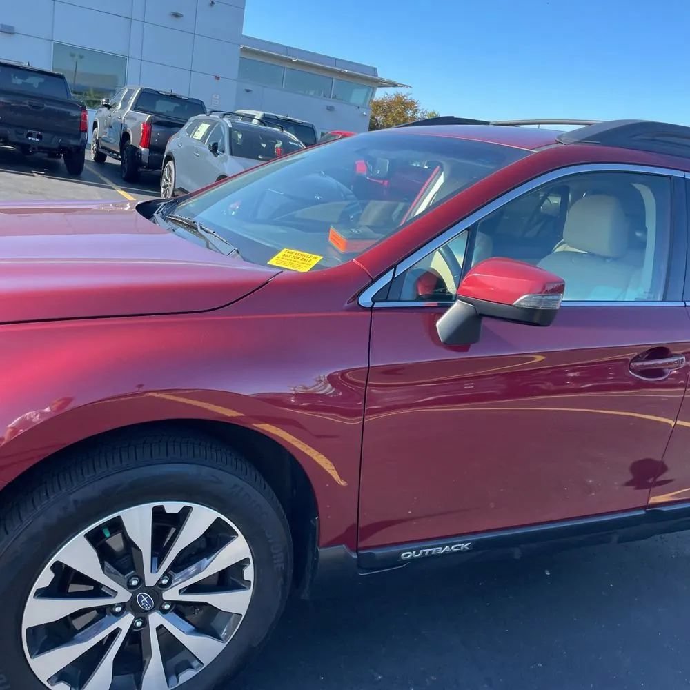 Used 2015 Subaru Outback 2.5i Limited AWD/4WD image 2