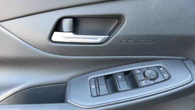 New 2027 Nissan Sentra SV w/ SV Convenience Package FWD image 16