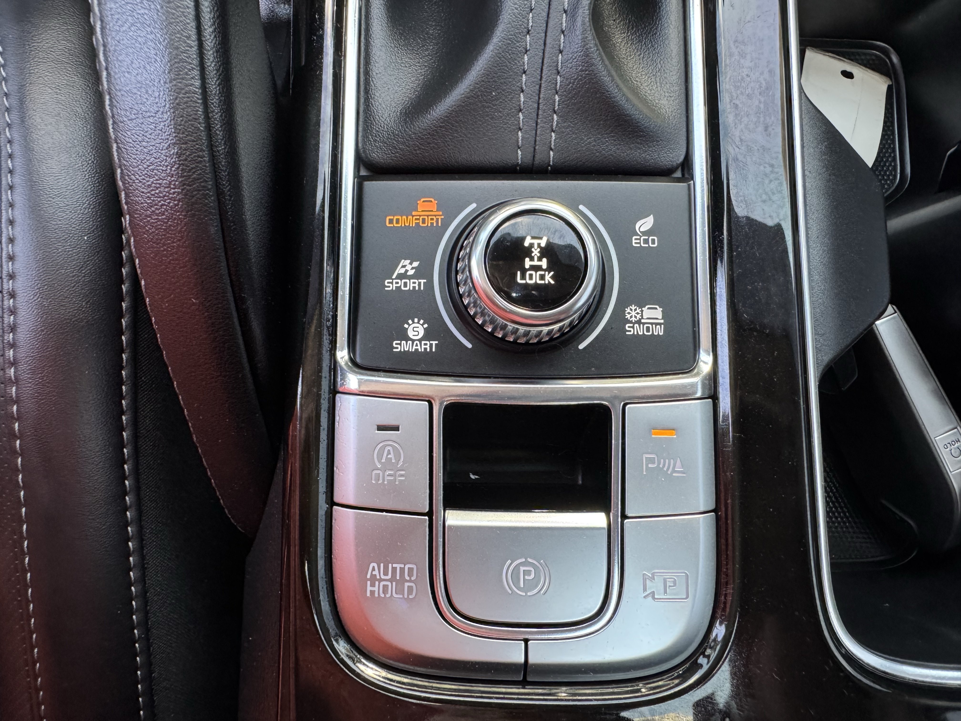 Used 2025 Kia Telluride SX Prestige AWD/4WD image 19