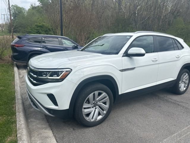 Used 2022 Volkswagen Atlas Cross Sport SE image 3