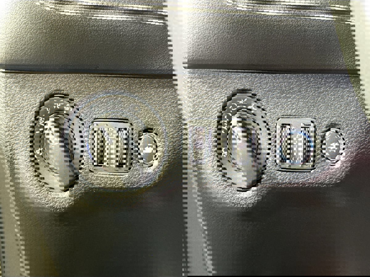 Used 2023 Dodge Challenger SRT Hellcat image 10