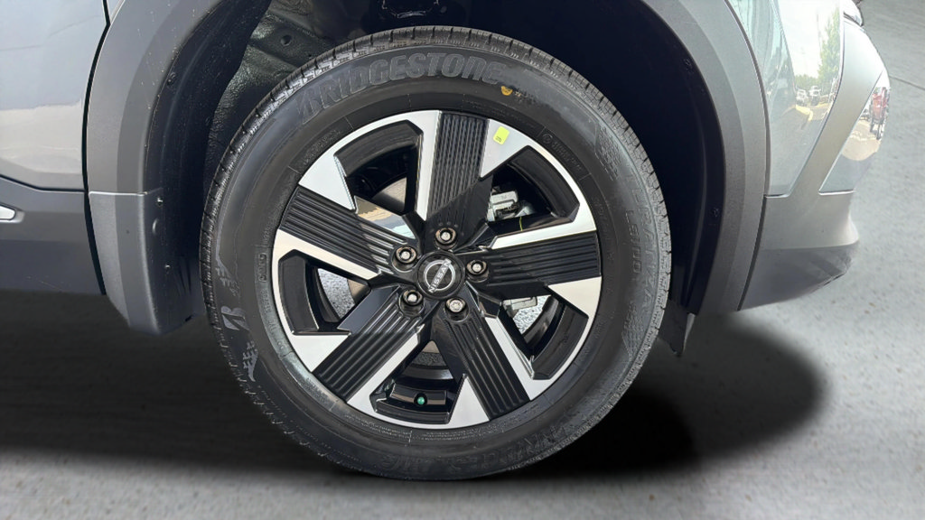 New 2026 Nissan Kicks SV AWD/4WD image 21
