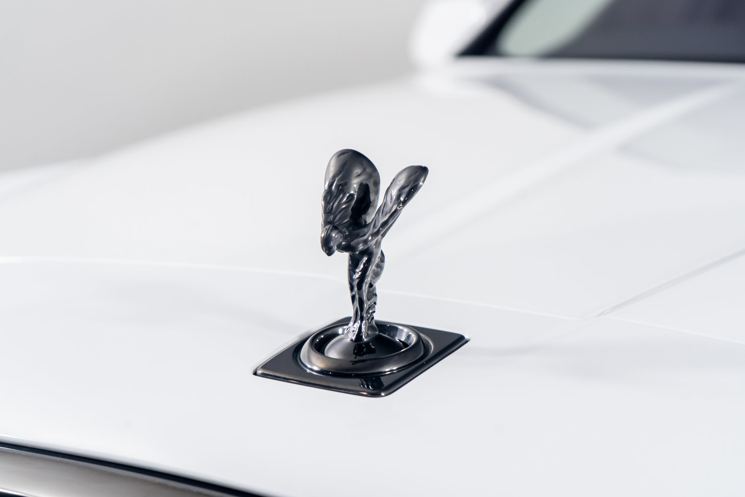 Used 2023 Rolls-Royce Cullinan Black Badge image 22