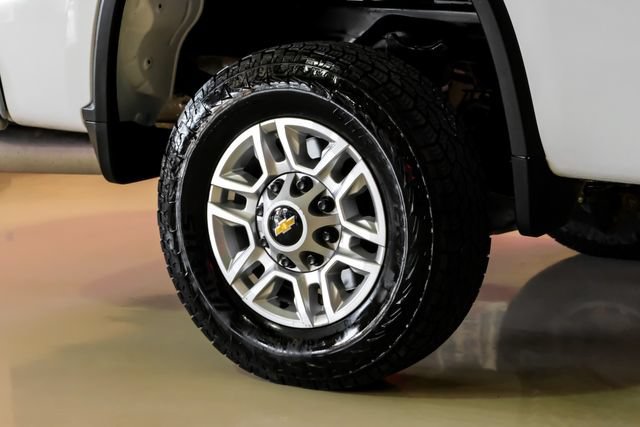 Used 2025 Chevrolet Silverado 2500 LT w/ Convenience Package AWD/4WD image 50