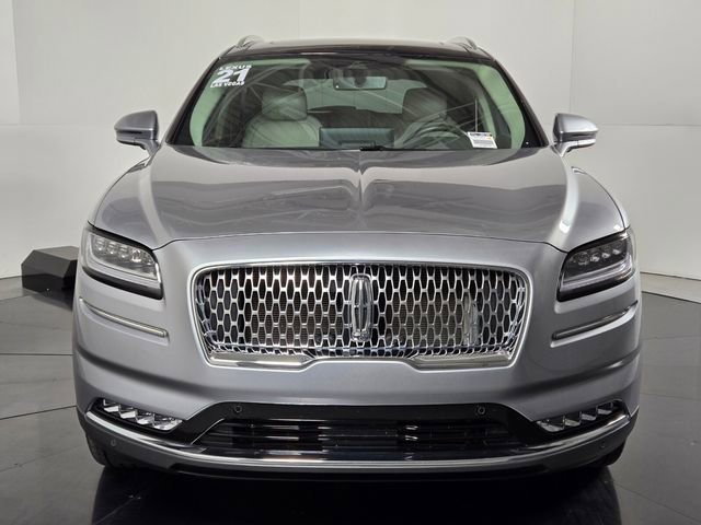 Used 2021 Lincoln Nautilus Reserve w/ Equipment Group 202A image 8