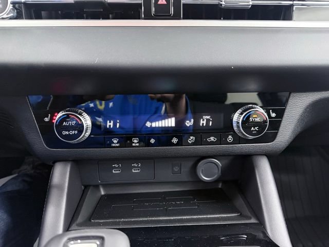 New 2026 Mitsubishi Outlander SE FWD image 28