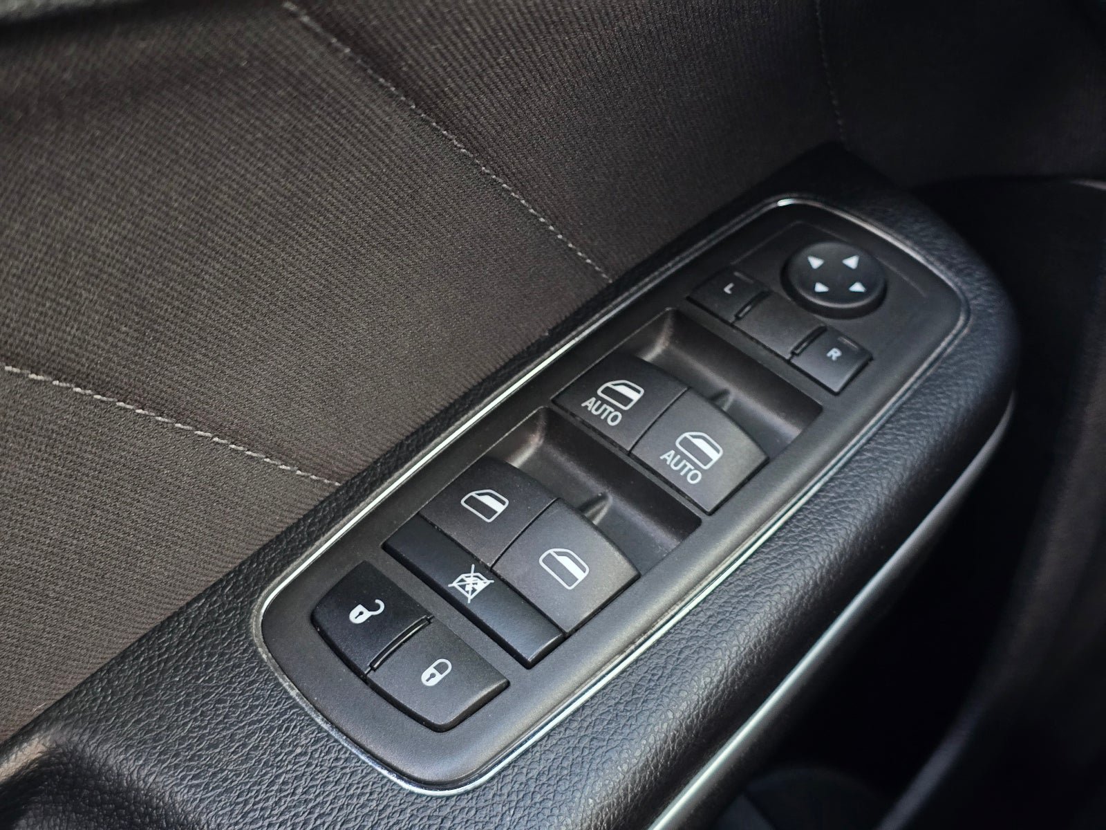 Used 2022 Dodge Charger R/T RWD image 22