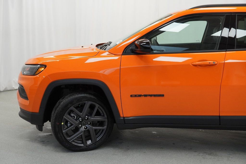 New 2026 Jeep Compass Latitude image 15